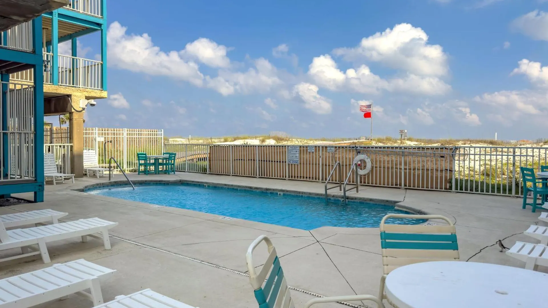 Sundial 1c From Albvr...a Beautiful Just Steps To The Beach! Gulf Shores