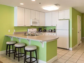 Hotel The Lighthouse By Young's Suncoast