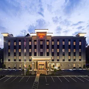 Hampton 3*