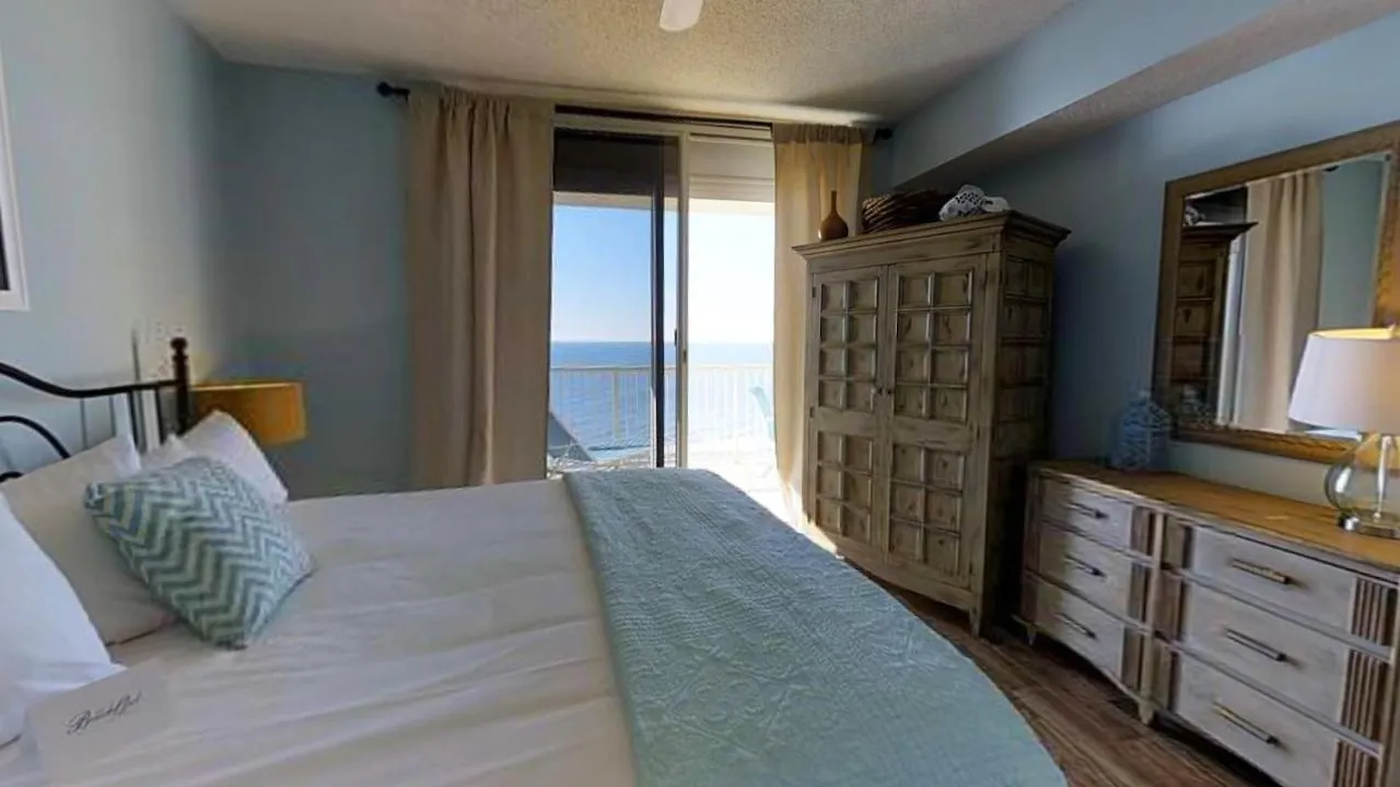 Holiday home The Beach Club Doral 1406