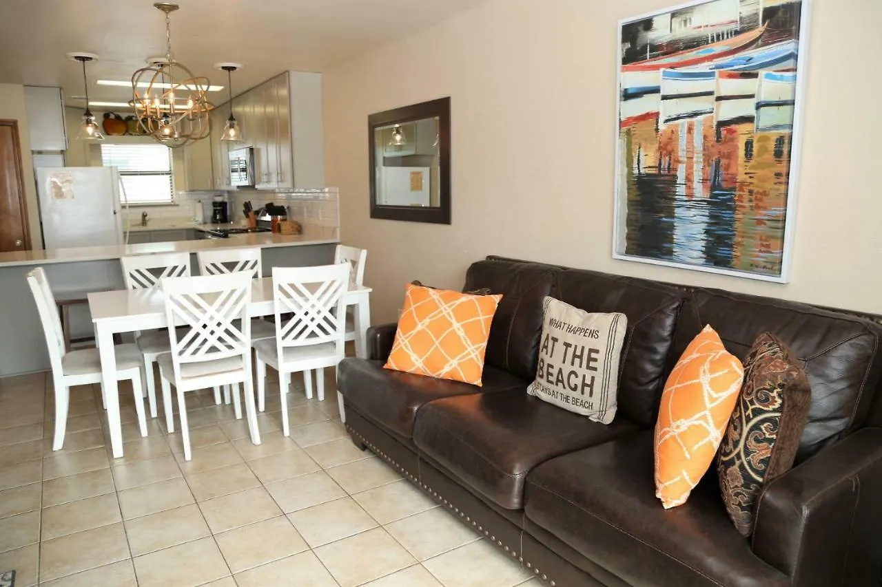 Ocean Reef 702 Townhouse Holiday home *