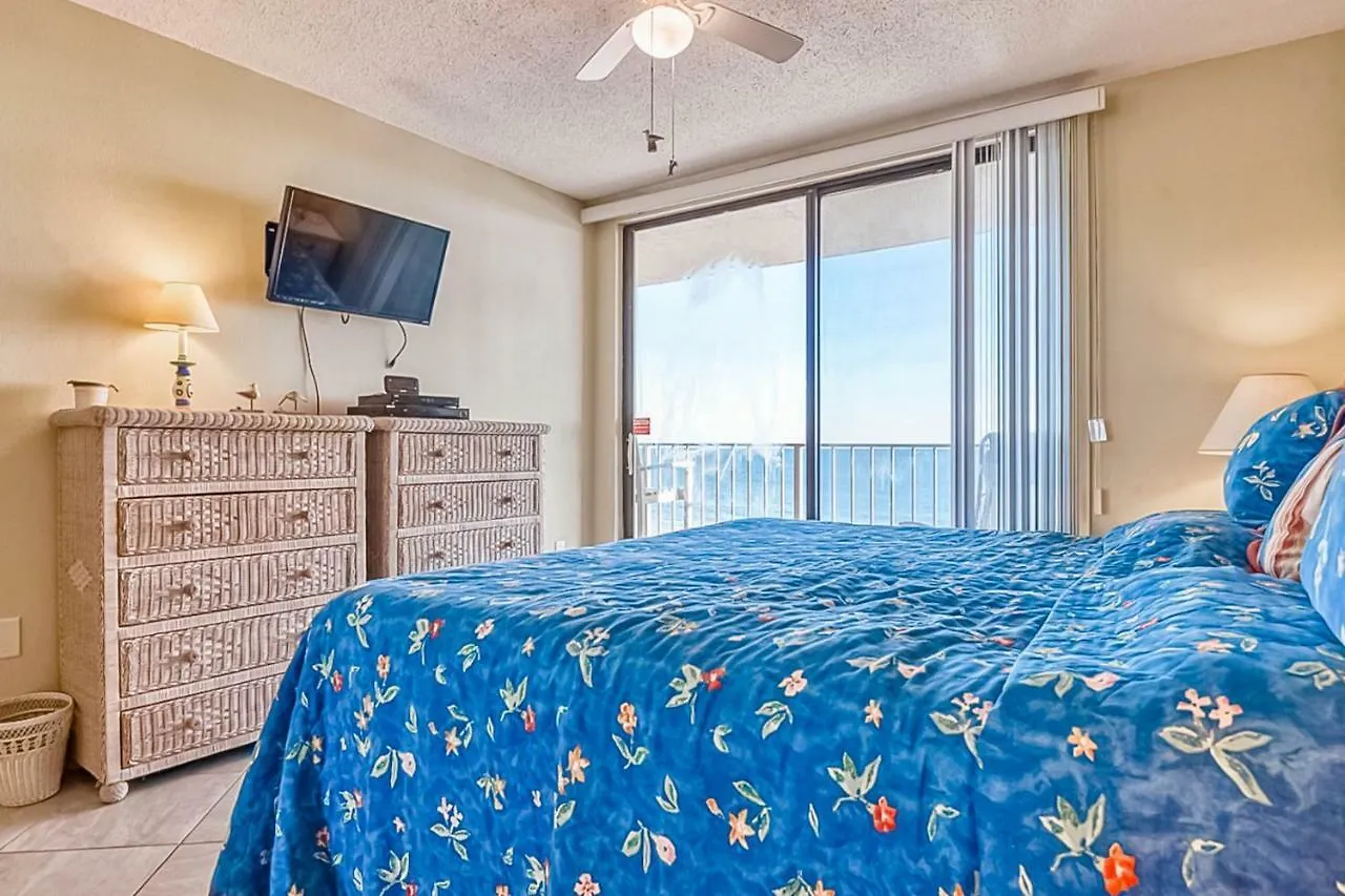 Gulf Village #317