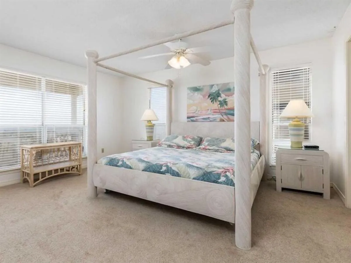 Holiday home High Tide By Meyer Vacation