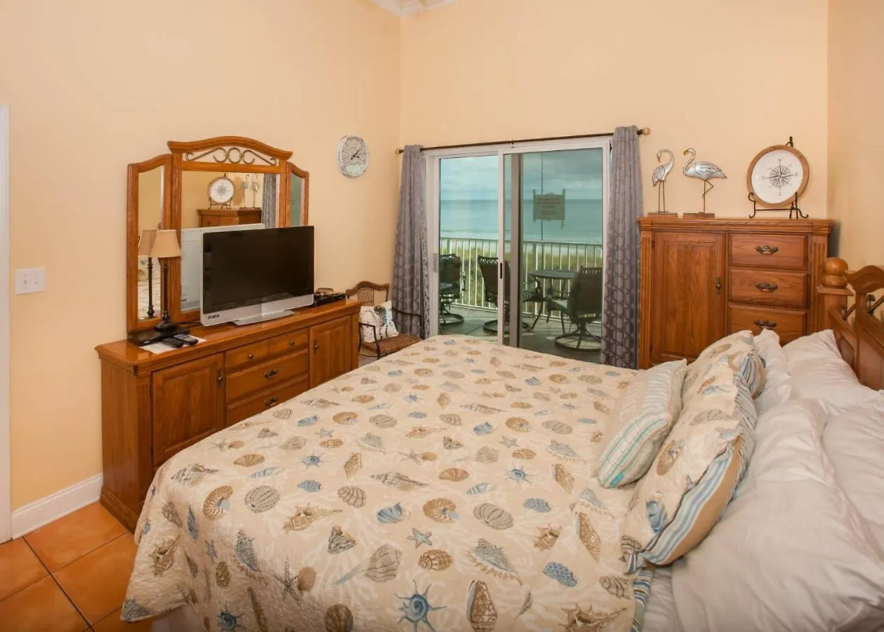 Crystal Shores 204 Apartment *