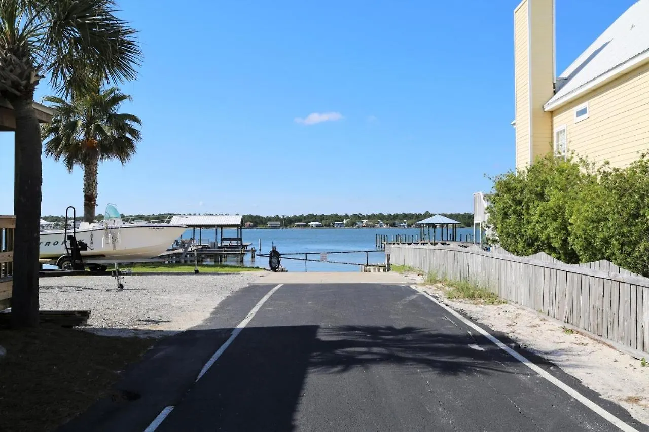 Lagoon Landing 303 *