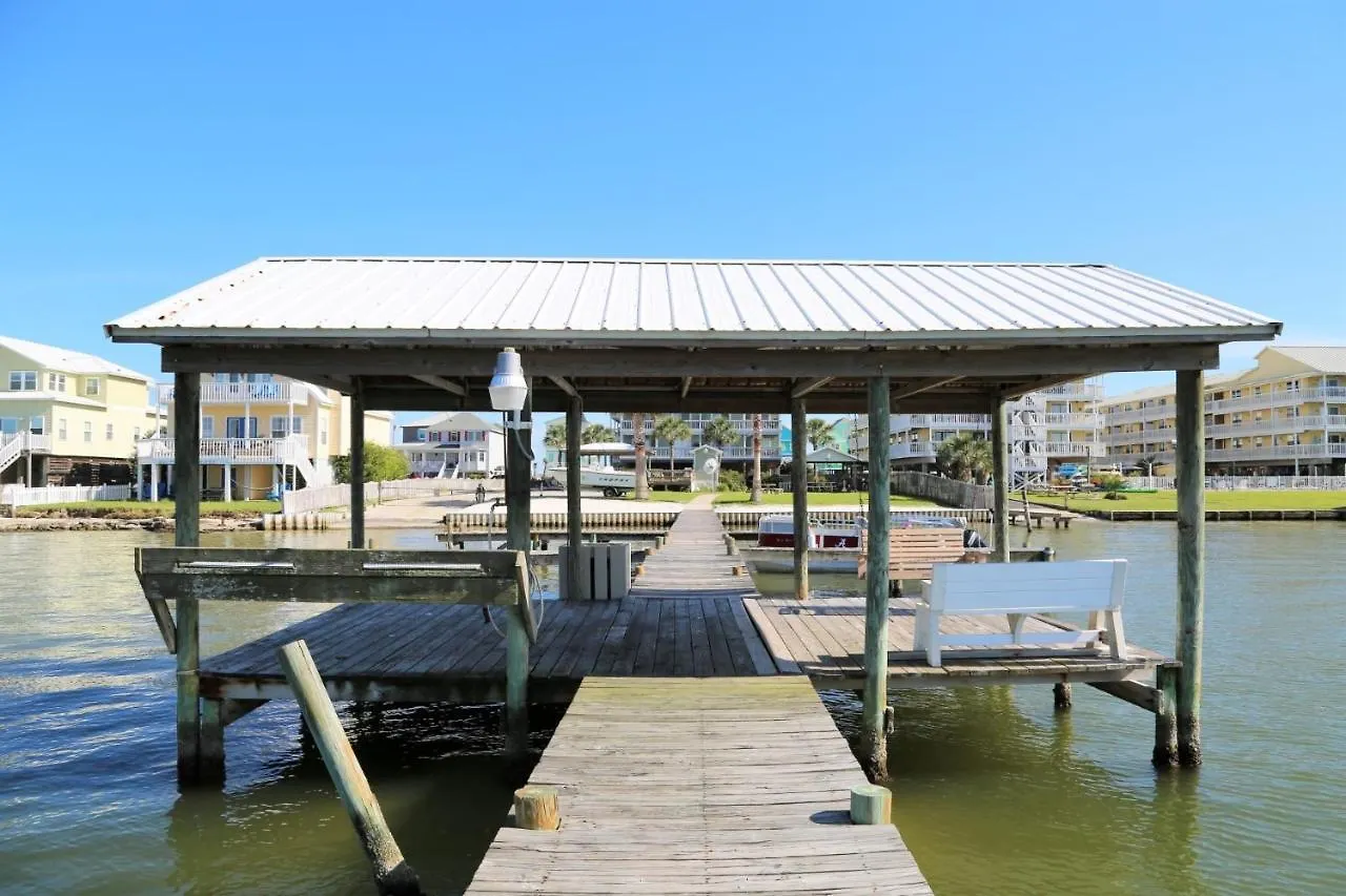 Lagoon Landing 303 Apartment