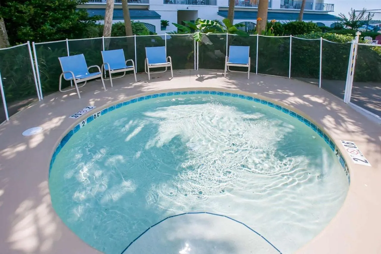 Surf And Racquet 303b Holiday home