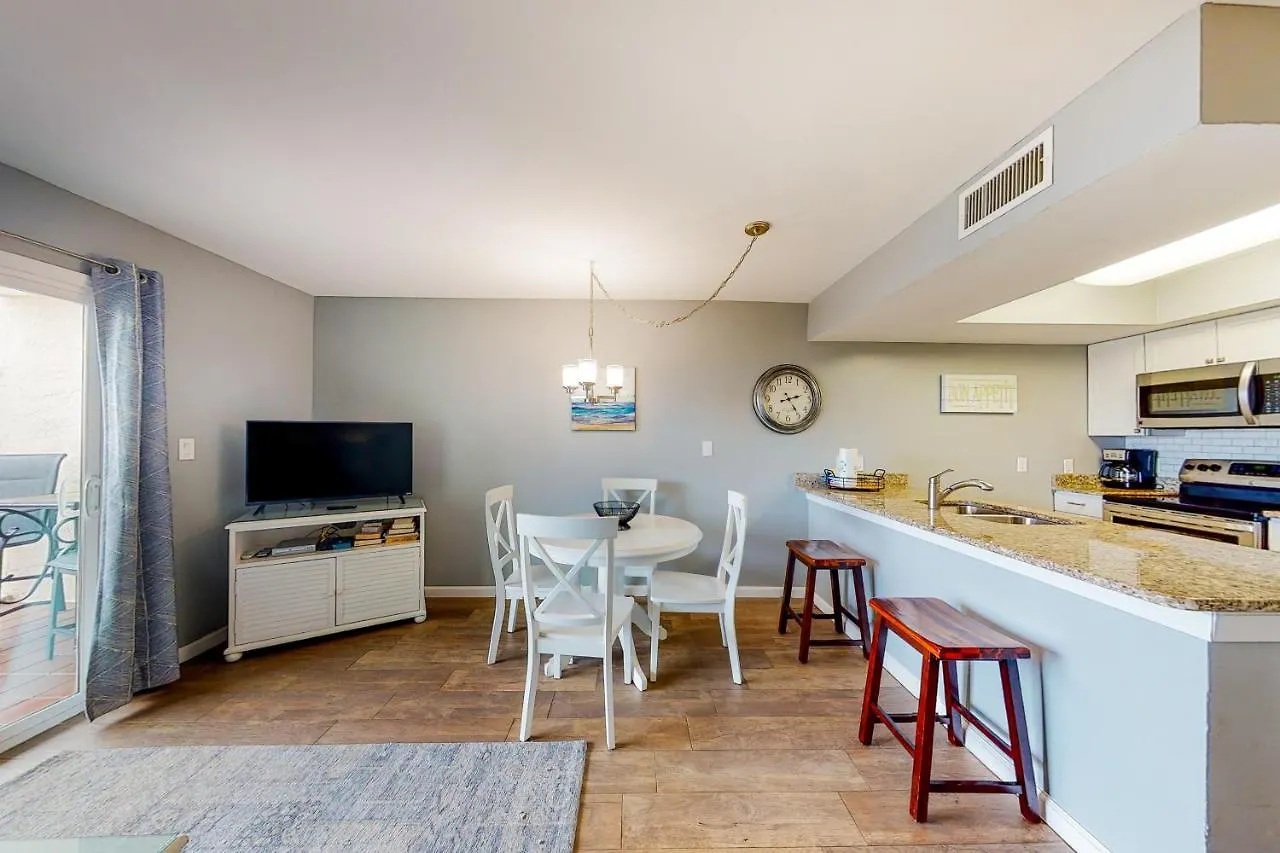 Appartement Seacrest #202 *