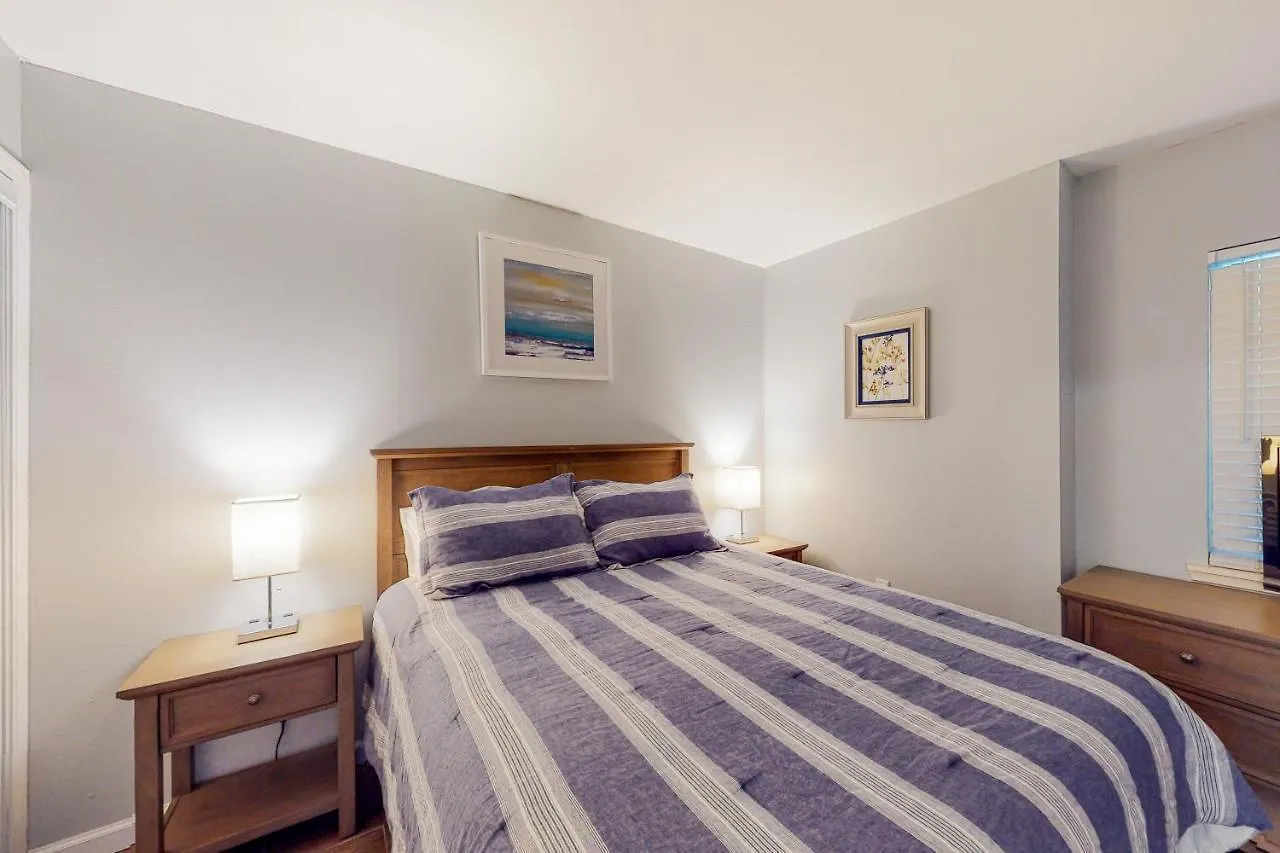 Appartement Seacrest #202 *