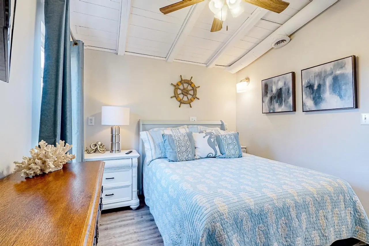 Celestial Shores Feriehus *