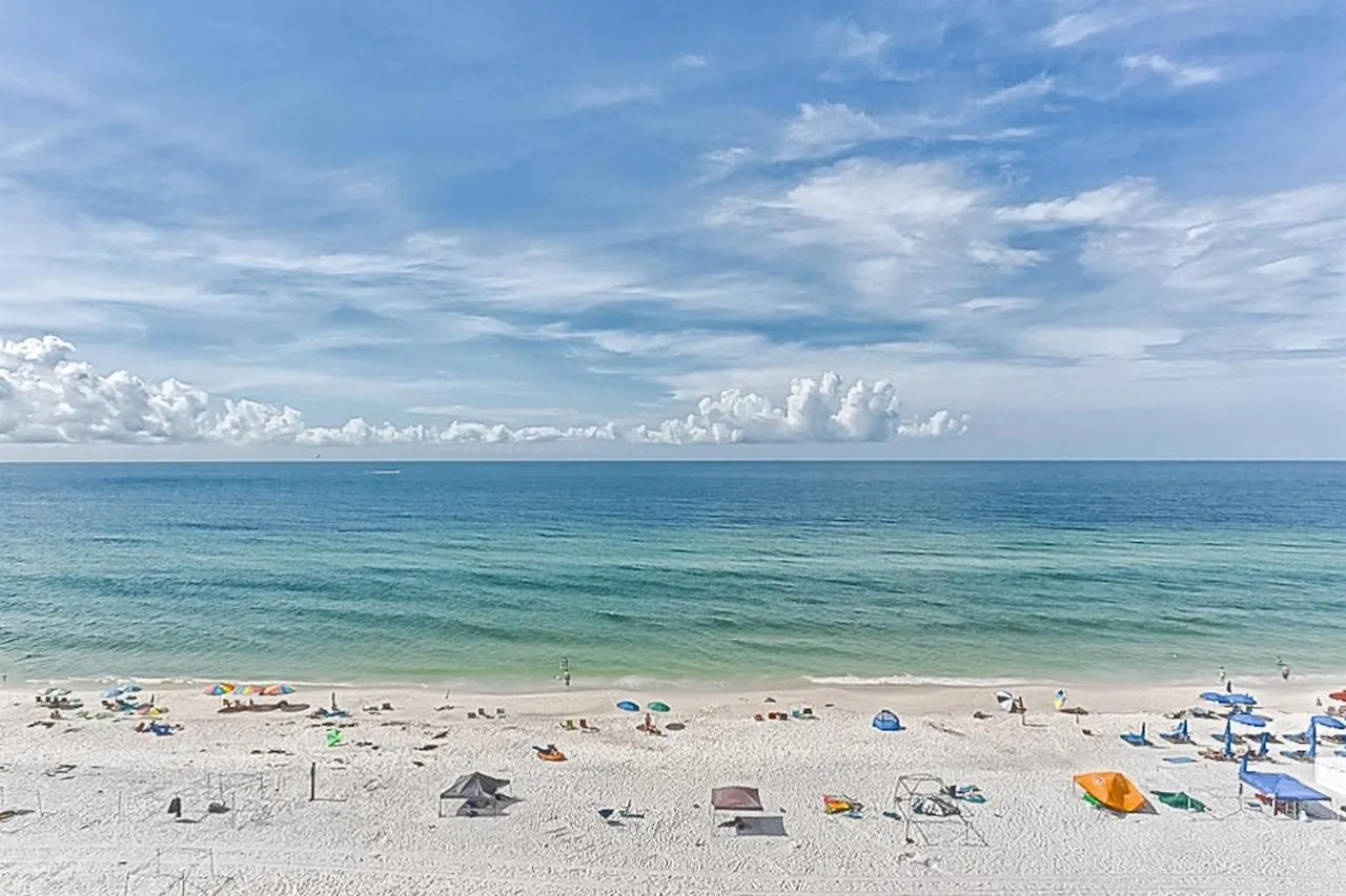 Edgewater West Отель 4*