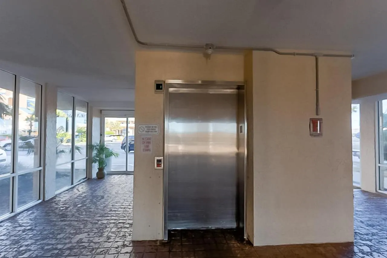 Edgewater West 4* Галф Шорс