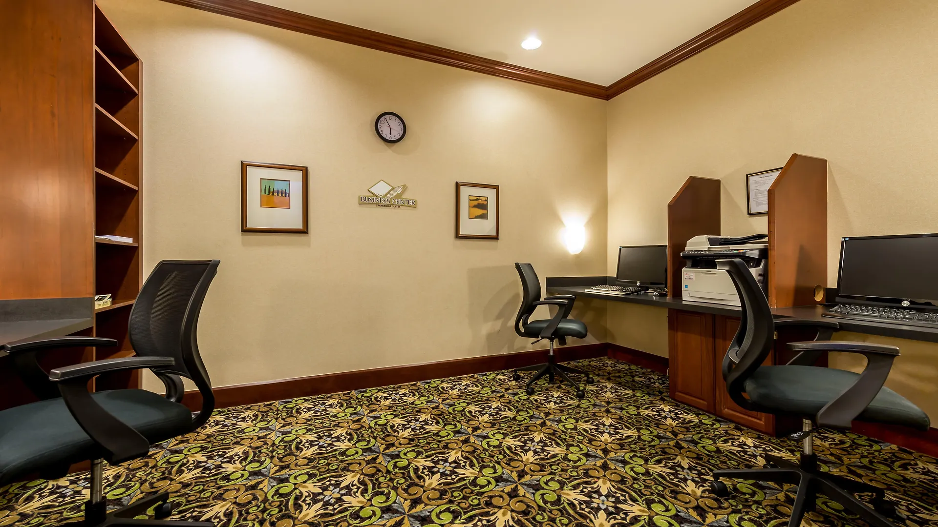 Staybridge By Ihg Szálloda