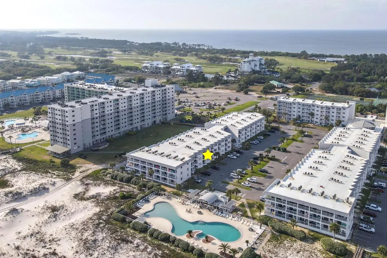 A Wave From It Apart-hotel *