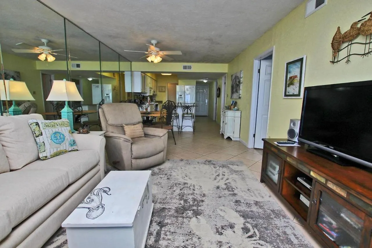 Edgewater 52 *