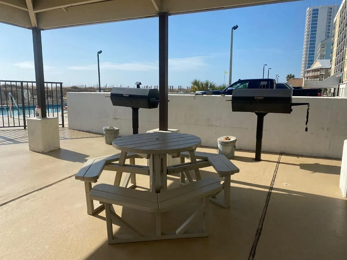 Dom wakacyjny Island Winds East 308 By Albvr - Beautifully Renovated Beachfront & Steps Away From Hangout & More! *