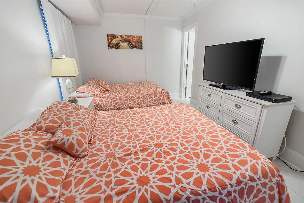 Island Winds East 308 By Albvr - Beautifully Renovated Beachfront & Steps Away From Hangout & More!