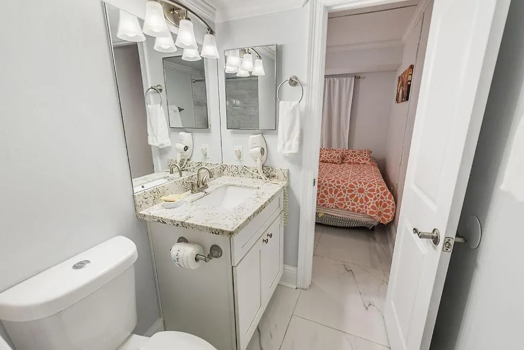 Island Winds East 308 By Albvr - Beautifully Renovated Beachfront & Steps Away From Hangout & More! Dom wakacyjny Gulf Shores