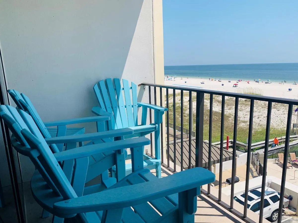 Island Winds East 308 By Albvr - Beautifully Renovated Beachfront & Steps Away From Hangout & More! *