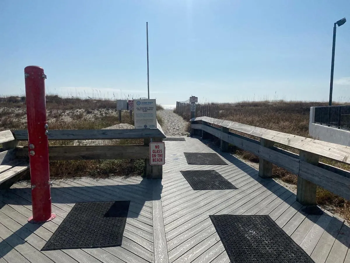 Island Winds East 308 By Albvr - Beautifully Renovated Beachfront & Steps Away From Hangout & More! Gulf Shores