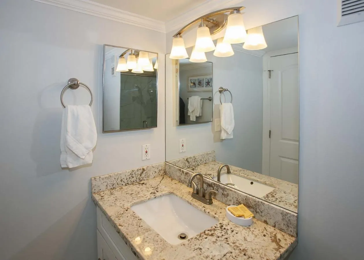 Island Winds East 308 By Albvr - Beautifully Renovated Beachfront & Steps Away From Hangout & More! Dom wakacyjny Gulf Shores