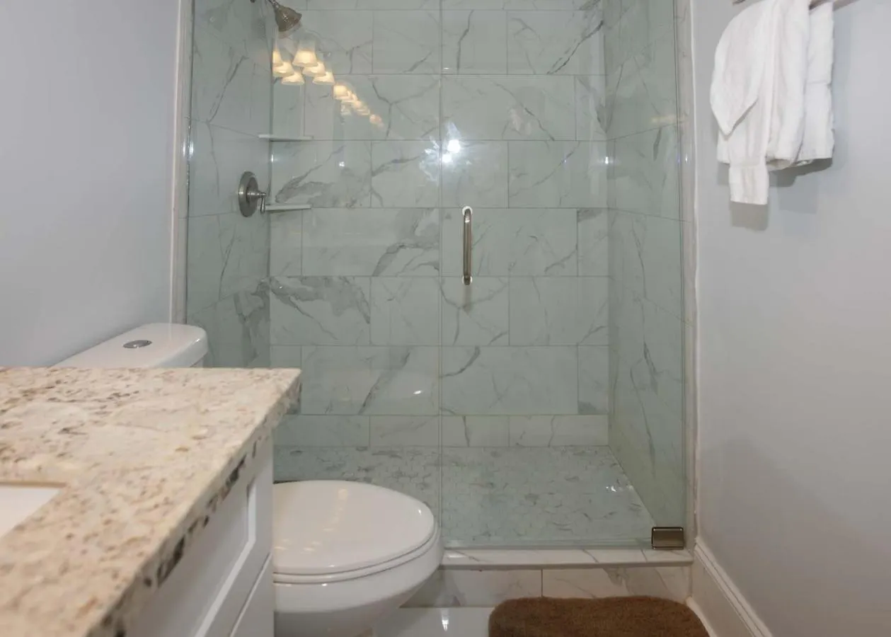 Island Winds East 308 By Albvr - Beautifully Renovated Beachfront & Steps Away From Hangout & More! Dom wakacyjny *