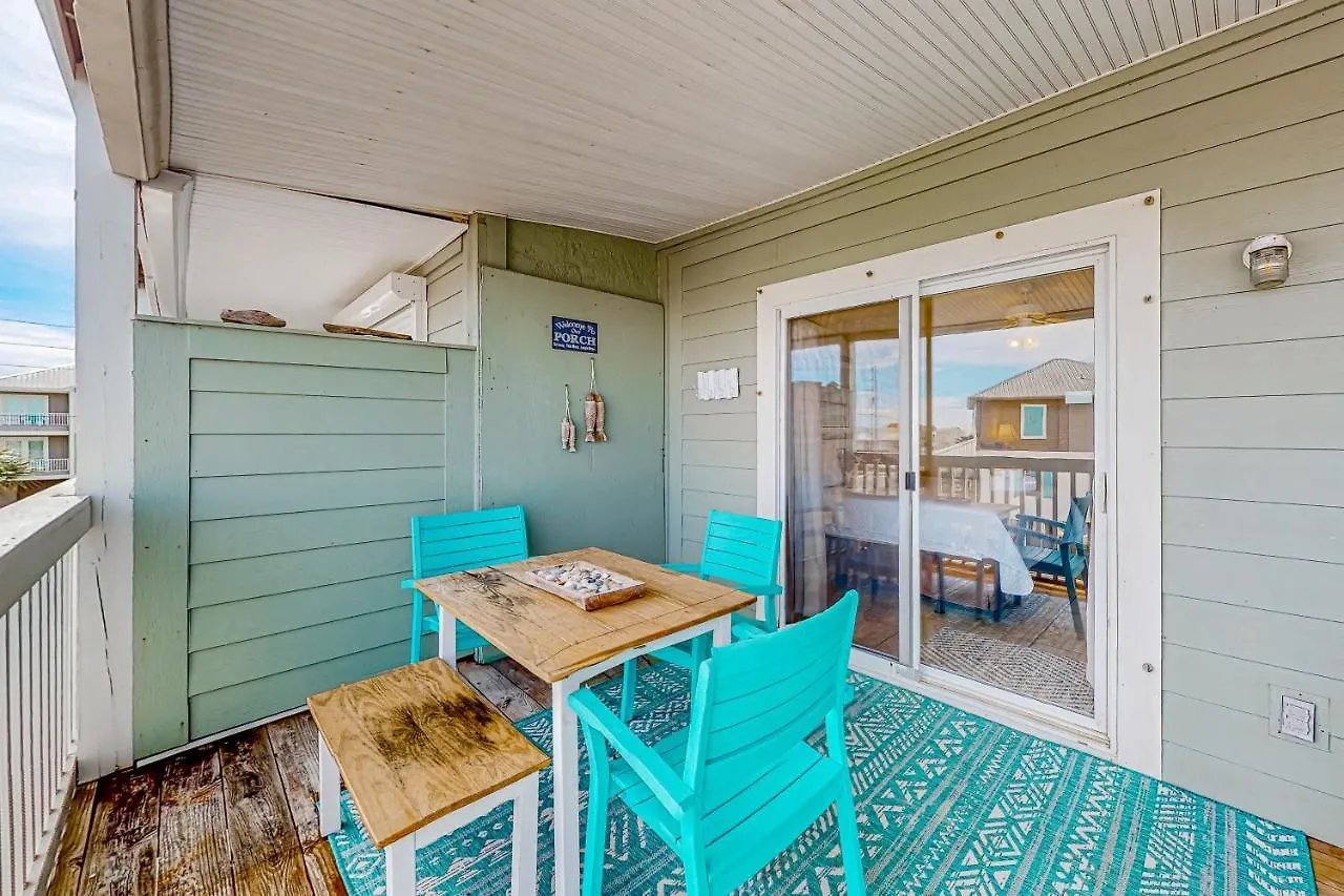 Lagoon Landing 203