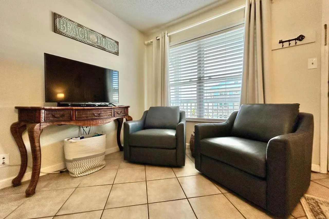 Lagoon Landing 203