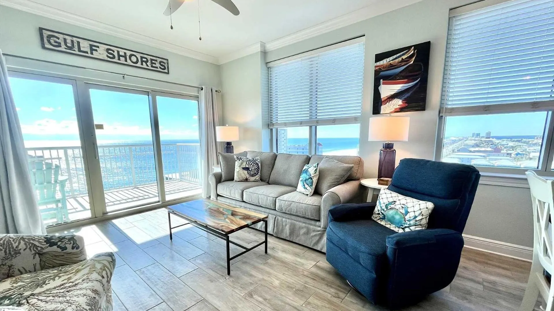 Apartment Crystal Tower 1109