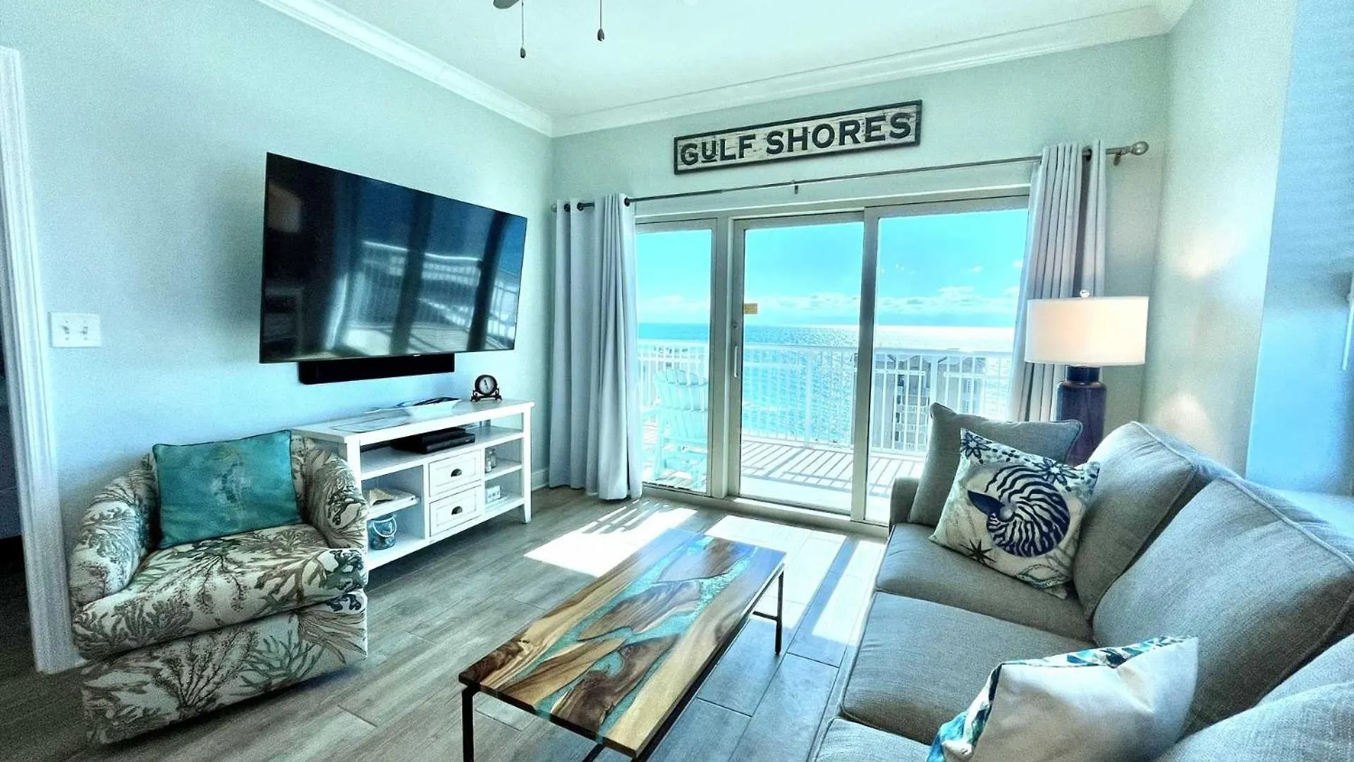 Crystal Tower 1109 Apartment