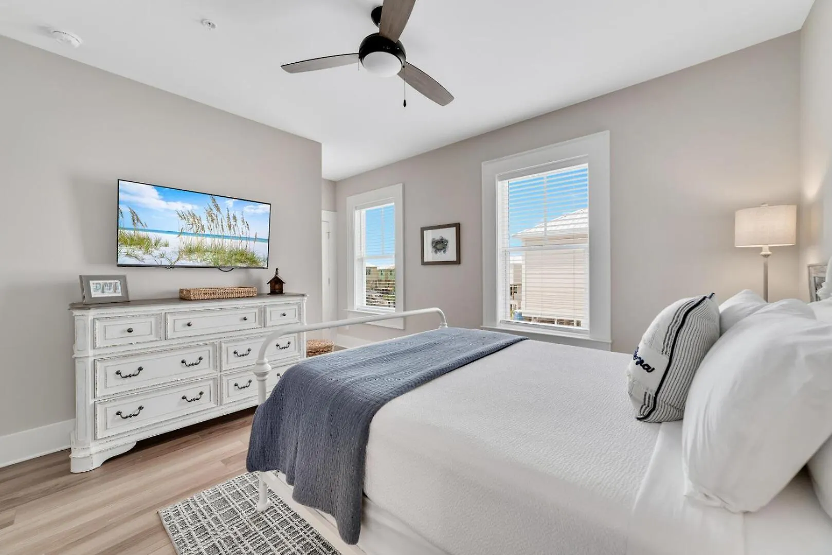 Newly Built, Luxury W/ Pool & Access