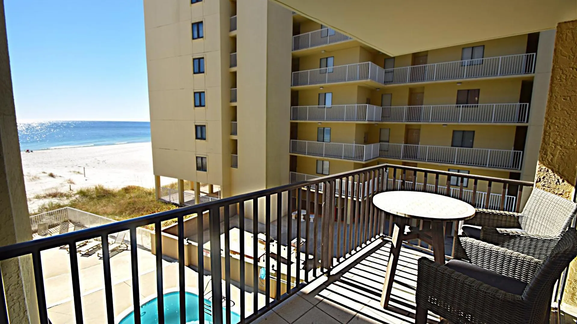 Gulf House 203 *
