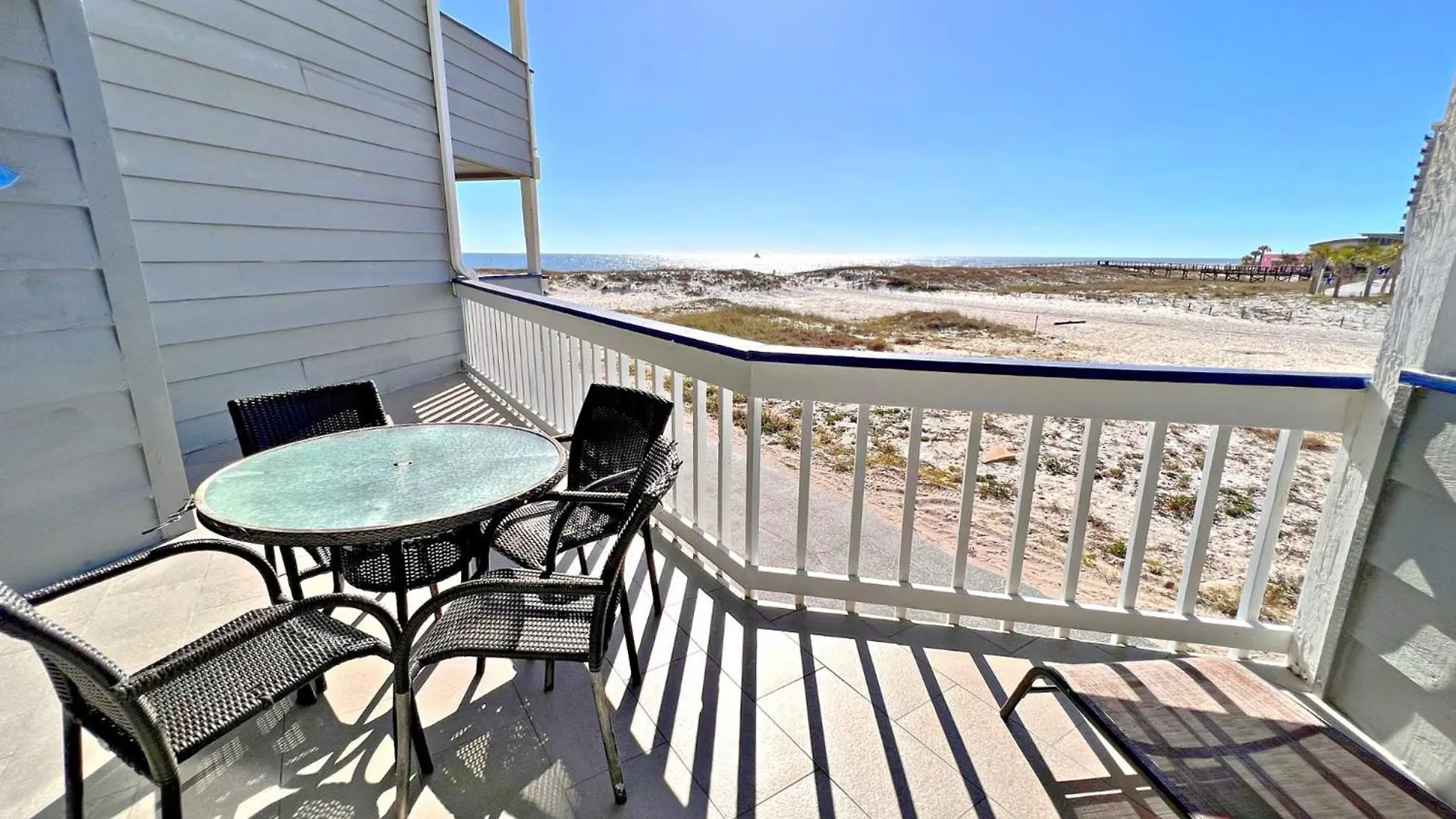 Regatta * Gulf Shores