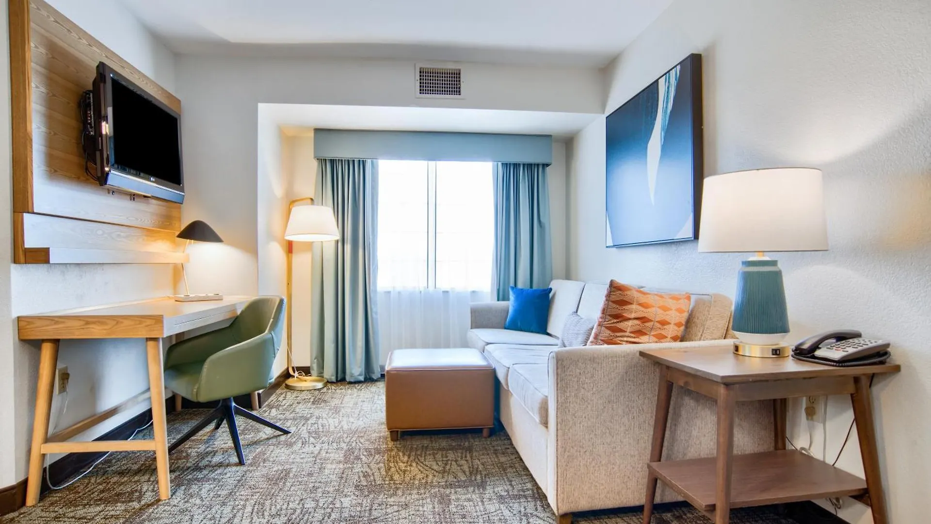 Staybridge By Ihg 3*