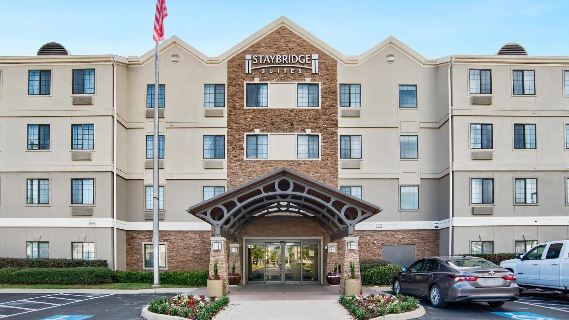 Staybridge By Ihg Szálloda