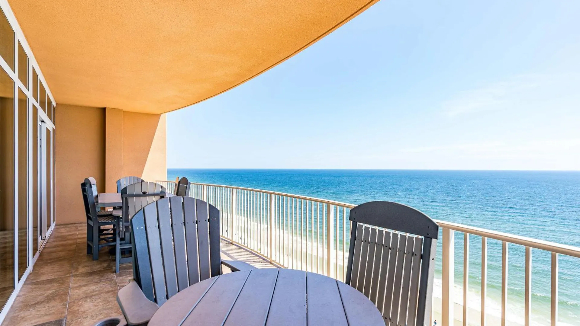 Phoenix 1402 - Right Next Door * Gulf Shores