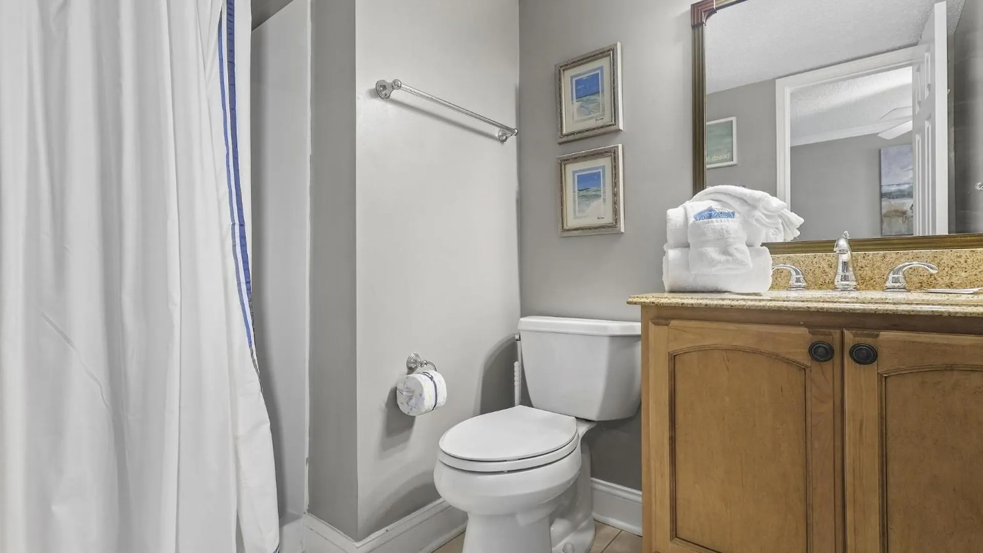 Ocean House Unit 1903 דירה