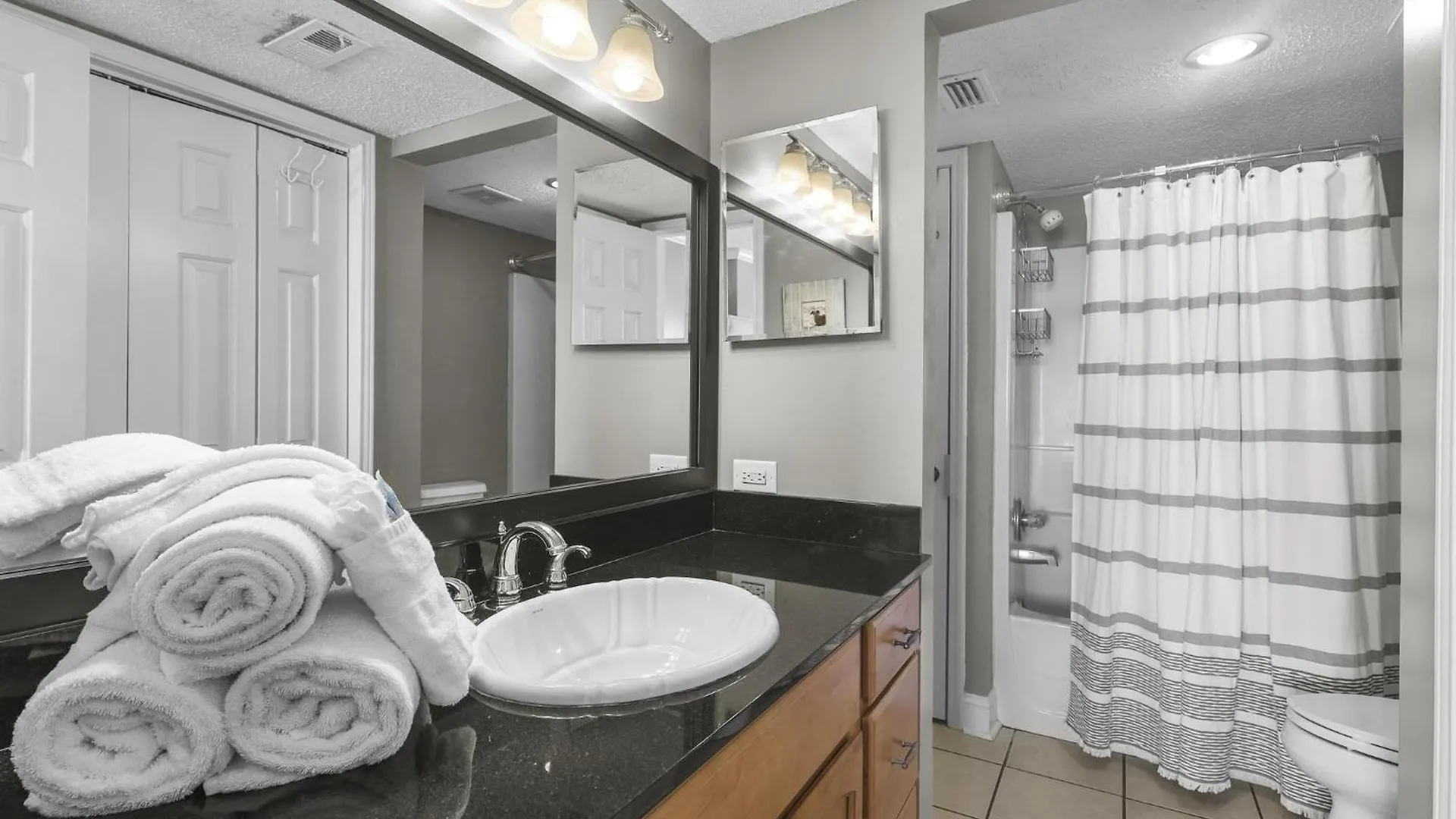 דירה Ocean House Unit 1903