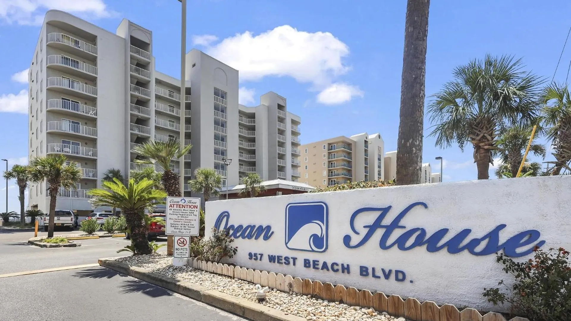 Ocean House Unit 1903 דירה *