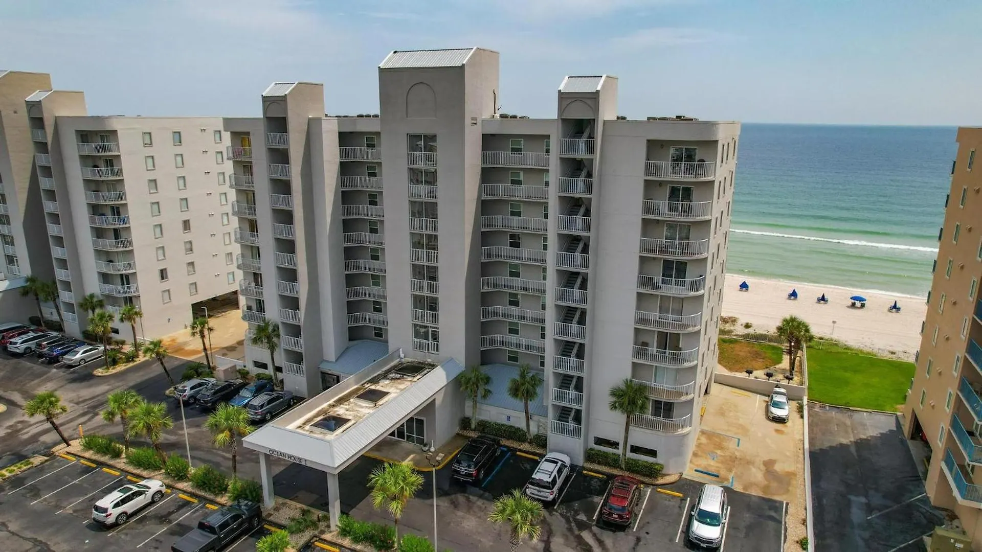 Ocean House Unit 1903 * גולף שורז
