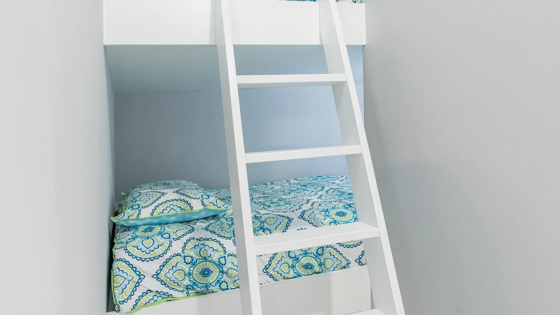 Tatil Evi Ellie Fish