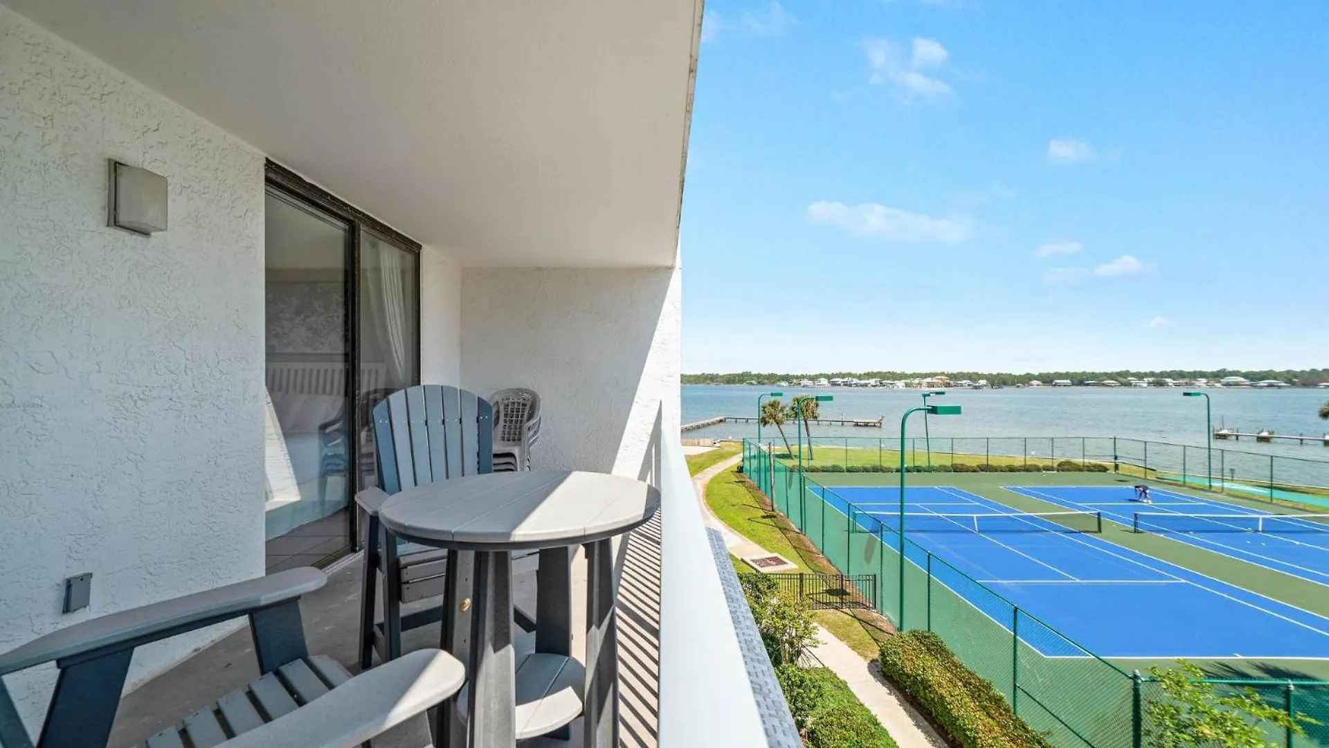 Surf And Racquet 303b * Gulf Shores