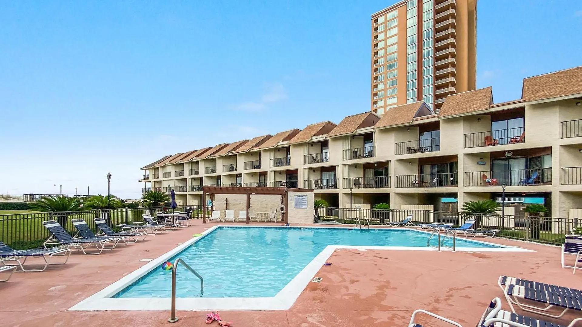 Gulfside Townhomes 10 *