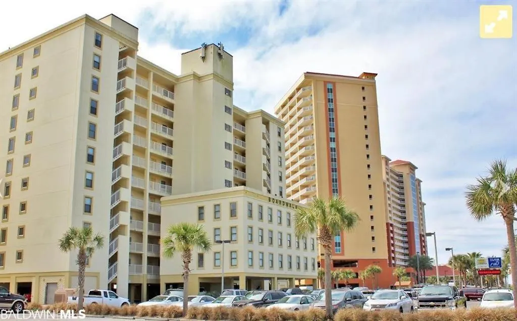Boardwalk Tatil Evi *