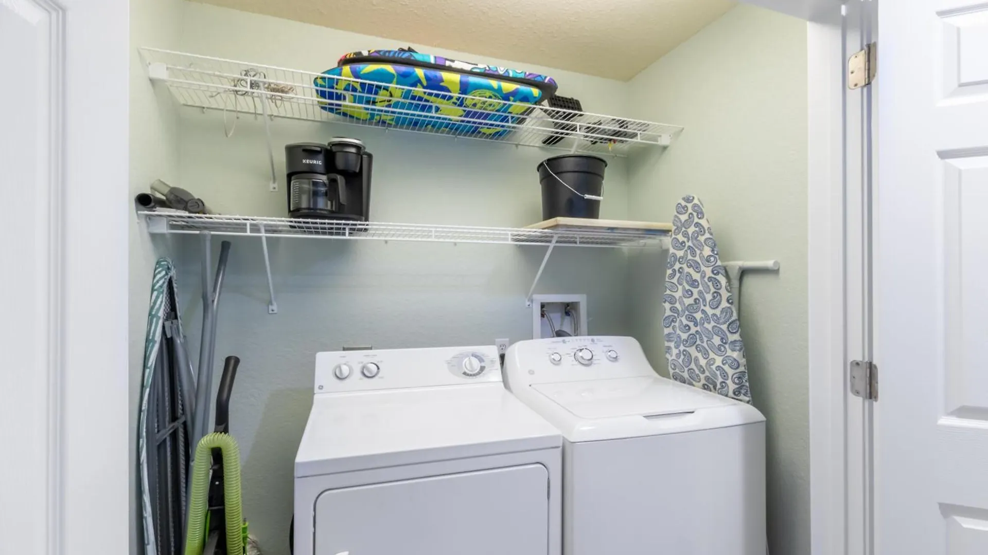 Aparthotel Crystal Shores West 202