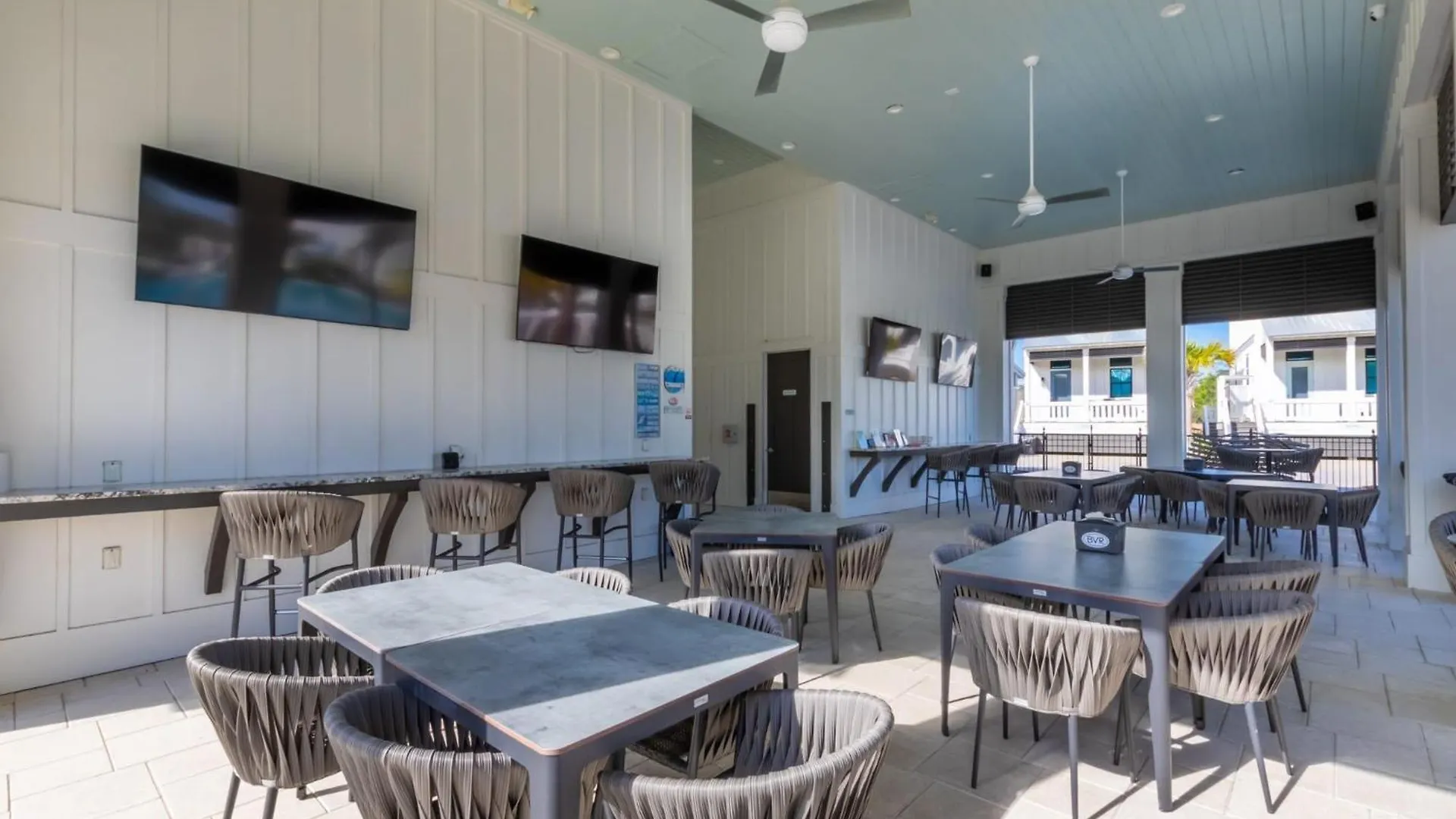 The Good Life Bvr61 By Liquid Life * Gulf Shores