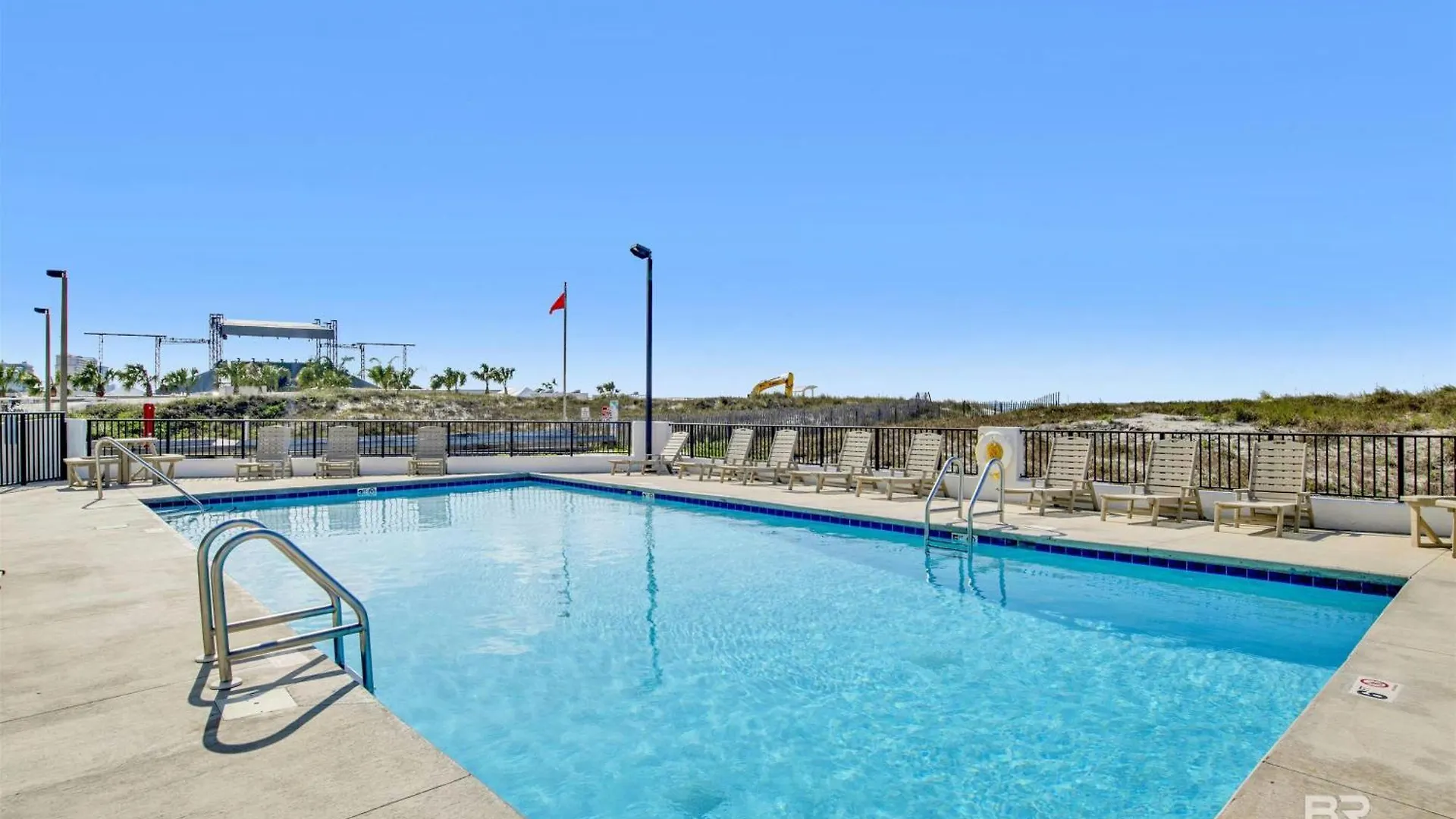 Aparthotel Island Winds East Gulf Shores