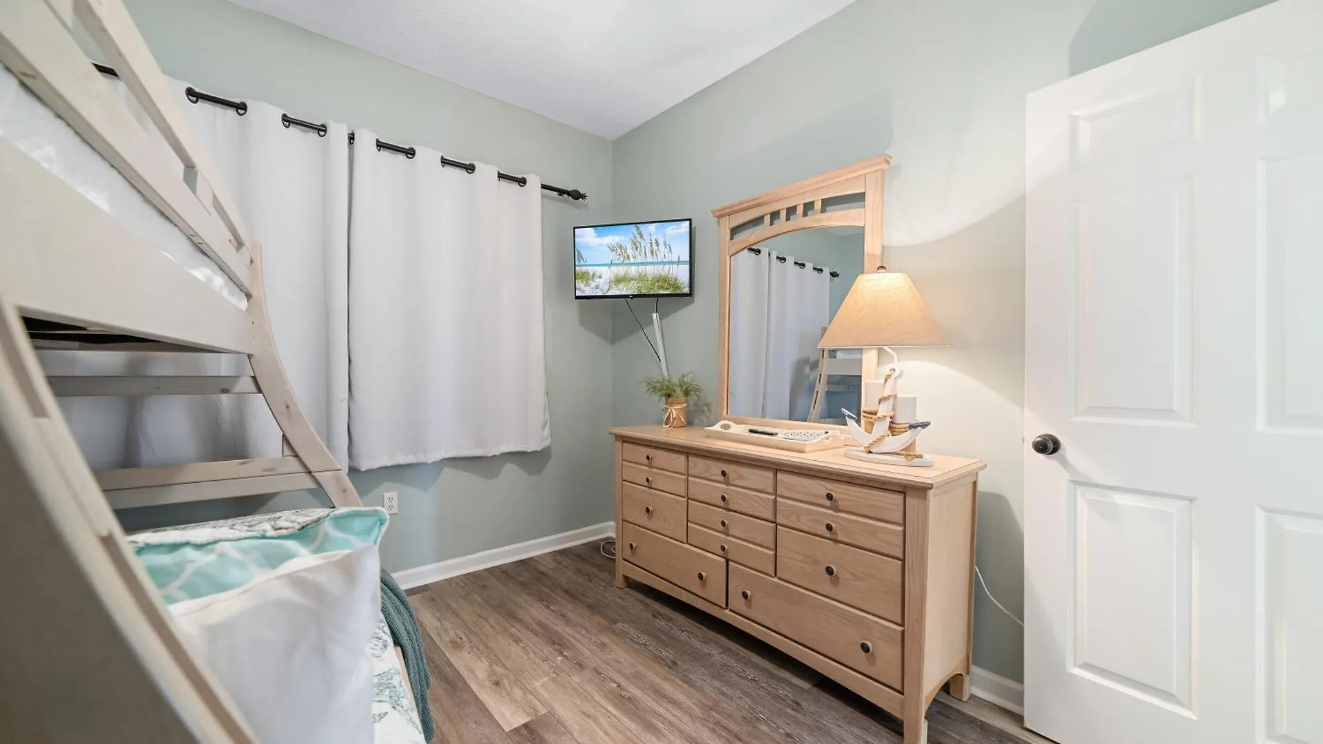 Club C-905-new-beachfront-full Service