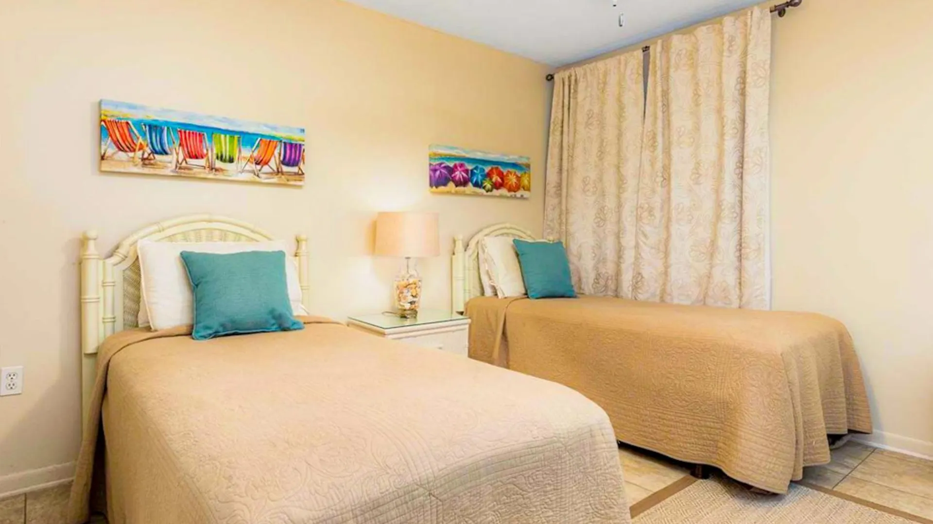 Edgewater West Отель 4*
