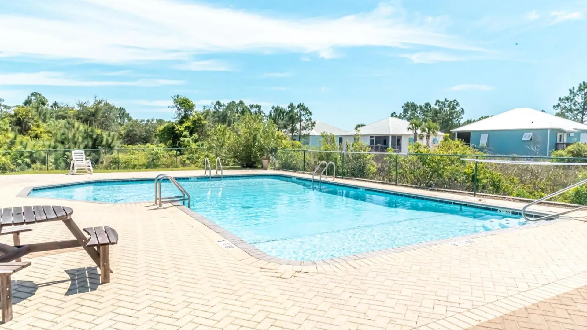Gulf Shores, 3br2ba 3 Min To With 2 Pools *